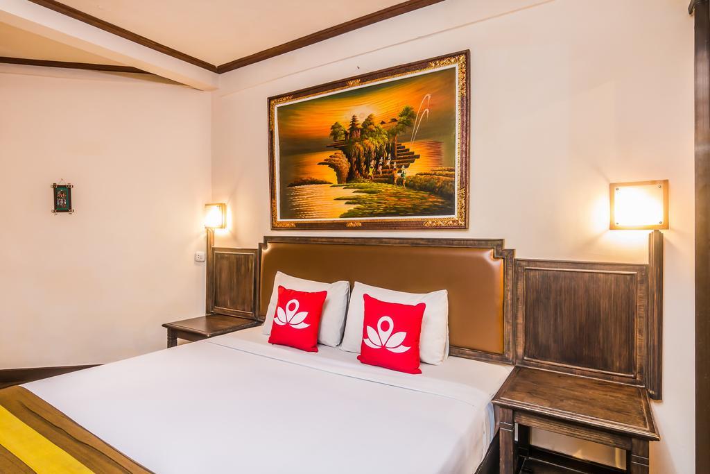 Zen Rooms Kuta Flora Exterior photo