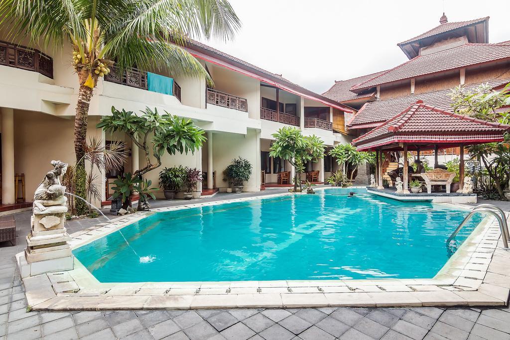 Zen Rooms Kuta Flora Exterior photo