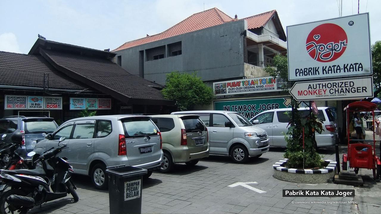Zen Rooms Kuta Flora Exterior photo